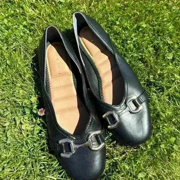 Kelly‎ and Kate flats - Picture 1 of 4